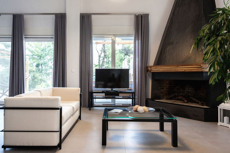 The White Villa At Sani Sani  Exterior photo