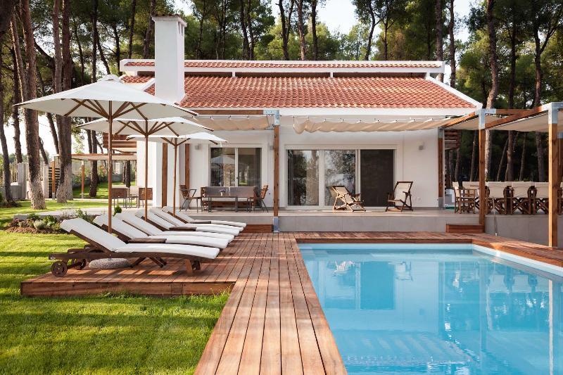 The White Villa At Sani Sani  Exterior photo
