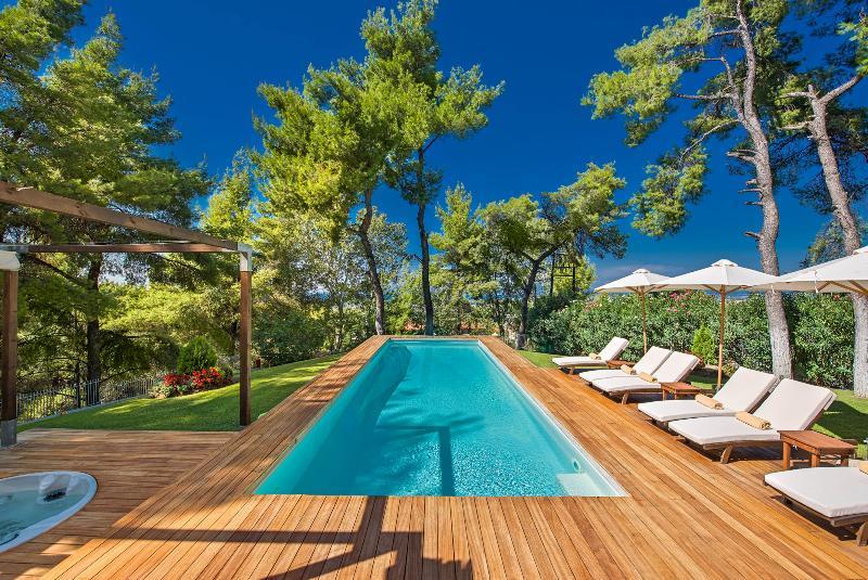 The White Villa At Sani Sani  Exterior photo